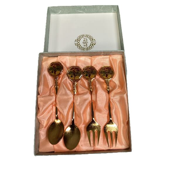 Set Of 4 - Korean - Souvenir Golden Spoons And Forks In Original Box - Picture 1 of 10